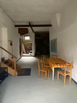 Ein Sitzbereich in der Unterkunft Helles, gemütliches Haus mit Moselblick