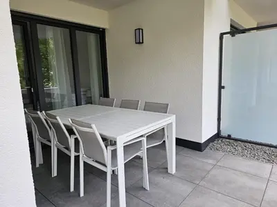 Ein Patio oder anderer Außenbereich in der Unterkunft Moselblick II ad Reichsburg Parkplatz 100m Marktplatz
