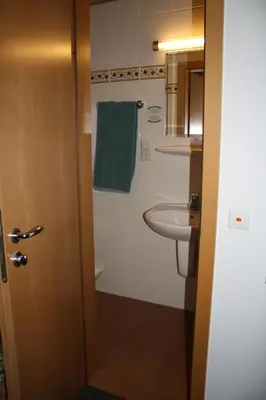 Ein Badezimmer in der Unterkunft Weingut Goeres