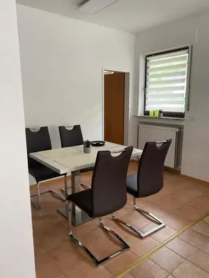 Ein Sitzbereich in der Unterkunft Ferienwohnung Laura