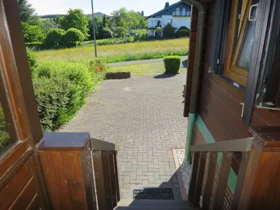 Ein Garten an der Unterkunft Holiday Home Löwenzahn by Interhome