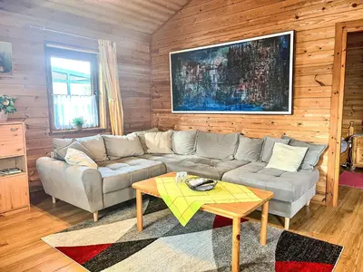 Ein Sitzbereich in der Unterkunft Holiday Home Löwenzahn by Interhome