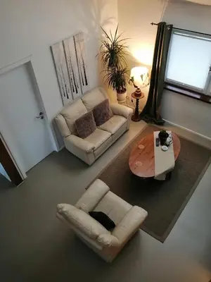 Ein Sitzbereich in der Unterkunft KyllHof Angelsen