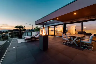 Ein Balkon oder eine Terrasse in der Unterkunft Traumblick trifft Luxus!