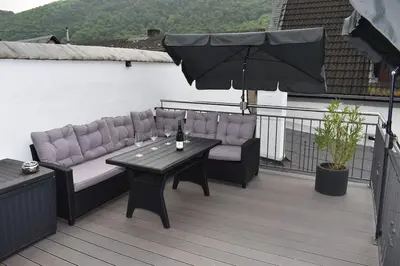 Ein allgemeiner Bergblick oder ein Berglick von der Ferienwohnung aus