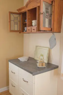 Küche/Küchenzeile in der Unterkunft Die Ferienwohnungen Schmiede und Gudd Stuvv in Annis Haus