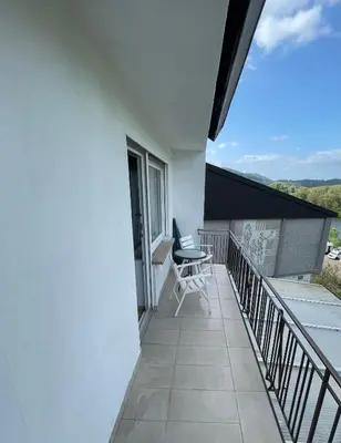 Ein Balkon oder eine Terrasse in der Unterkunft Ferienwohnung FM Moselle
