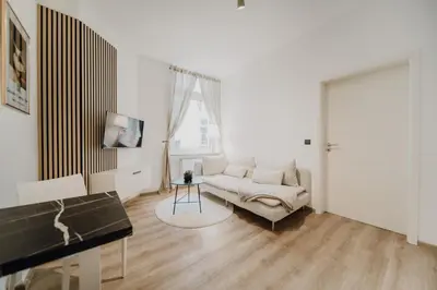 TV/Unterhaltungsangebot in der Unterkunft LLR Design Apartment - Sienna Beige im Zentrum von Koblenz