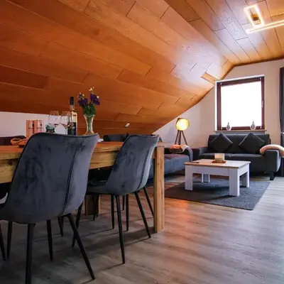 Stilvolle Wellness-Ferienwohnung in Neef Whirlpool