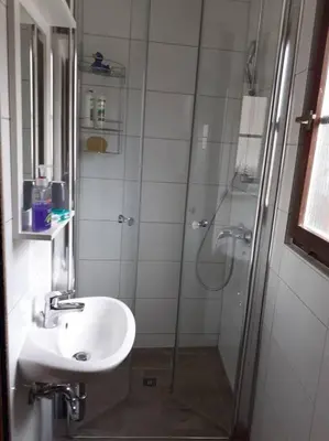 Ein Badezimmer in der Unterkunft Fachwerk-Romantik 2 an der Mosel