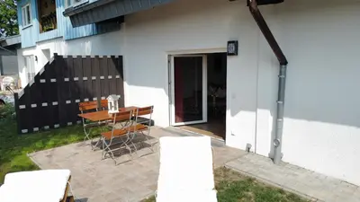 Das Gebäude in dem sich die Ferienwohnung befindet