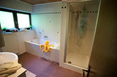 Ein Badezimmer in der Unterkunft Mill Valley Casa