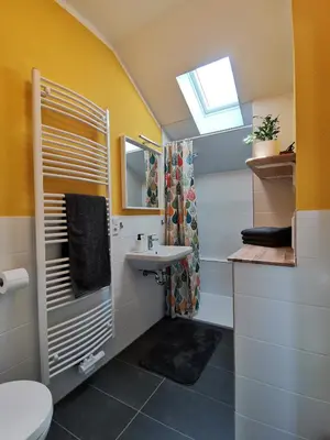 Ein Badezimmer in der Unterkunft Ferienwohnung Dörrebach im Soonwald bei Bingen
