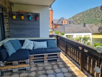 Ein allgemeiner Bergblick oder ein Berglick von der Ferienwohnung aus