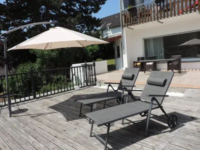 Ein Patio oder anderer Außenbereich in der Unterkunft Julia's Mosel Villa Appartement JULIA