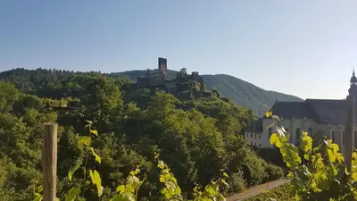 Ein allgemeiner Bergblick oder ein Berglick von der Ferienwohnung aus