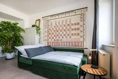 Ein Sitzbereich in der Unterkunft Altstadtjuwel mit Loft Charme - Netflix