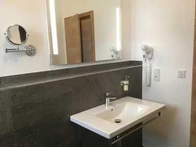 Ein Badezimmer in der Unterkunft Weingut Bastian