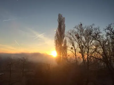 Blick auf den Sonnenuntergang/Sonnenaufgang von der Ferienwohnung aus oder aus der Nähe