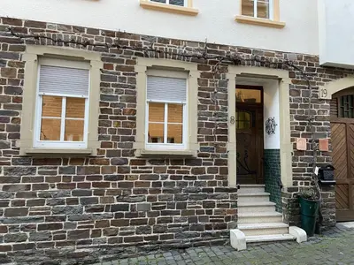 Eine Fassade oder ein Eingang zu Ferienhaus Heinrich