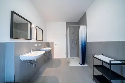 Ein Badezimmer in der Unterkunft DQ03 - Geräumige Monteurwohnung Koblenz