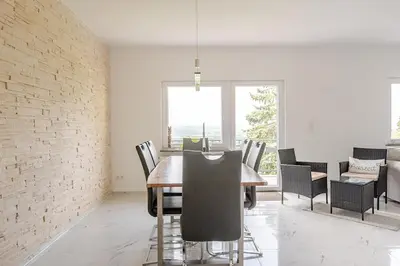 Ein Sitzbereich in der Unterkunft Ferienhaus mit schöner Aussicht