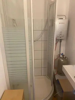 Ein Badezimmer in der Unterkunft Autarke, idyll. Hütte mit Kamin+Aussicht