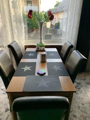 Ein Sitzbereich in der Unterkunft Gasthaus Üdersdorf