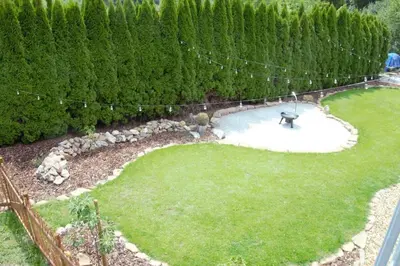 Ein Garten an der Unterkunft Biberbau
