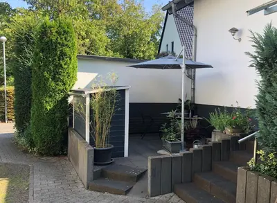 Ein Garten an der Unterkunft Moselidylle und Cityflair - Ferienwohnung Beth