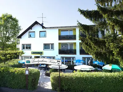 Das Gebäude in dem sich die Pension befindet
