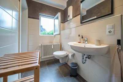 Ein Badezimmer in der Unterkunft Stylish Apartment by the Rhine River