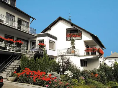 Das Gebäude in dem sich das Privatzimmer befindet