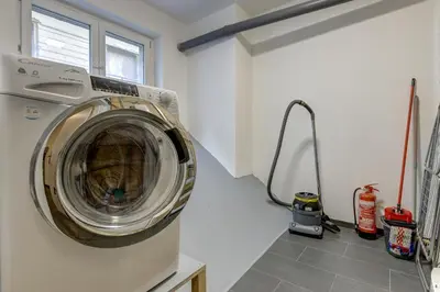 Grundriss der Unterkunft Zentrale Design Wohnung in Ufernähe - 105 qm - Parkplatz - Küche - Netflix