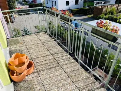 Ein Garten an der Unterkunft Grill & Garten an der Loreley mit 2 Bäder & Parkplätze
