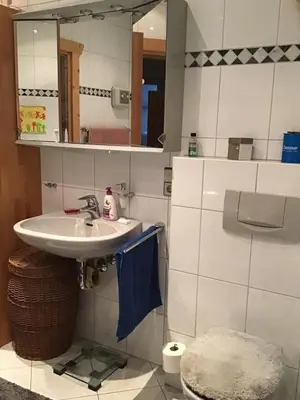 Grundriss der Unterkunft Doppelzimmer erste Etage Richtung Garten in Privathaus mit Terasse und Kinderzimmer