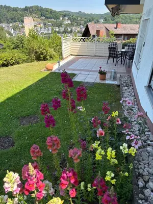 Ein Garten an der Unterkunft Ferienwohnung Wahlich