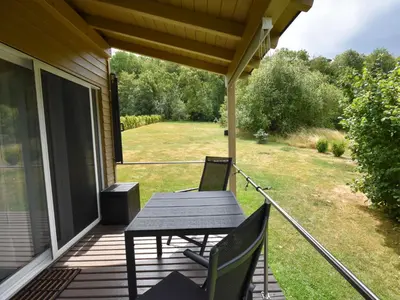 Ein Garten an der Unterkunft Cottage in Germany with Sun Terrace & BBQ