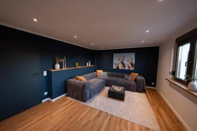Ein Sitzbereich in der Unterkunft Eifellodge - am roten Sandberg
