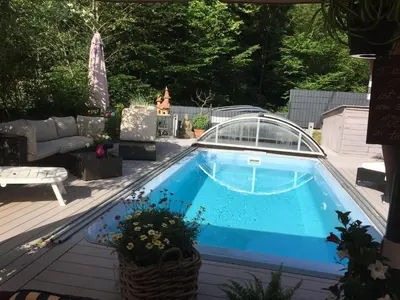 Der Swimmingpool an oder in der Nähe von Ferienwohnung Im Morgenbachtal