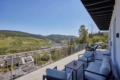 Ein allgemeiner Bergblick oder ein Berglick von der Ferienwohnung aus