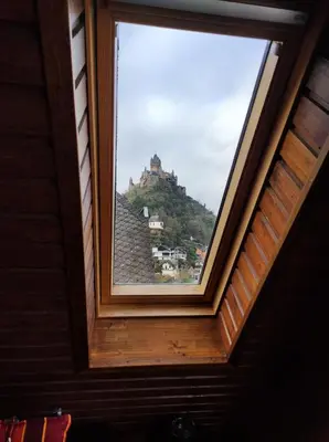 Ein allgemeiner Bergblick oder ein Berglick von der Ferienwohnung aus