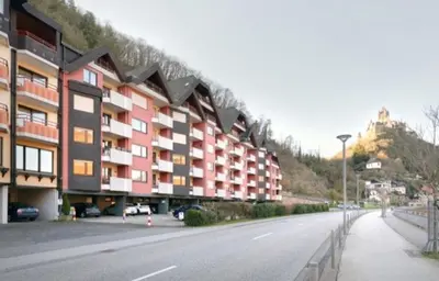 Das Gebäude in dem sich die Ferienwohnung befindet