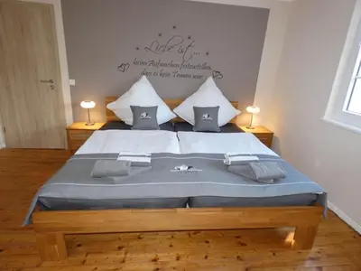 Ein Bett oder Betten in einem Zimmer der Unterkunft Neuendorf Hillside Haven