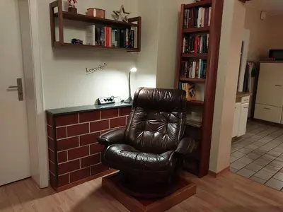 Ein Sitzbereich in der Unterkunft FeWo Zum Laacher See