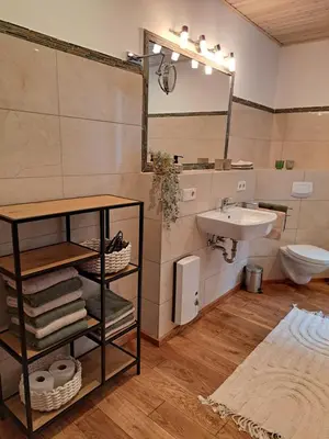 Ein Badezimmer in der Unterkunft Blick zum Brückentor