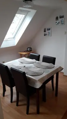 Ein Sitzbereich in der Unterkunft Apartment Sonnenschein