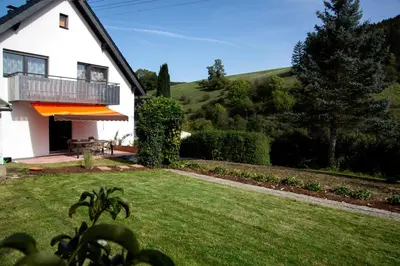 Ein Garten an der Unterkunft Casa Oos