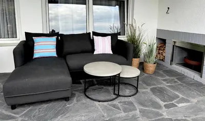 Ein Sitzbereich in der Unterkunft Ferienapartment Auszeit- Sauna, Whirlpool und Garten zur Alleinnutzung