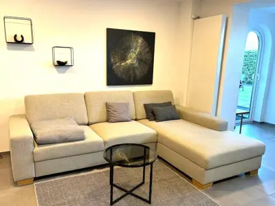 Ein Sitzbereich in der Unterkunft Ferienapartment Auszeit- Sauna, Whirlpool und Garten zur Alleinnutzung